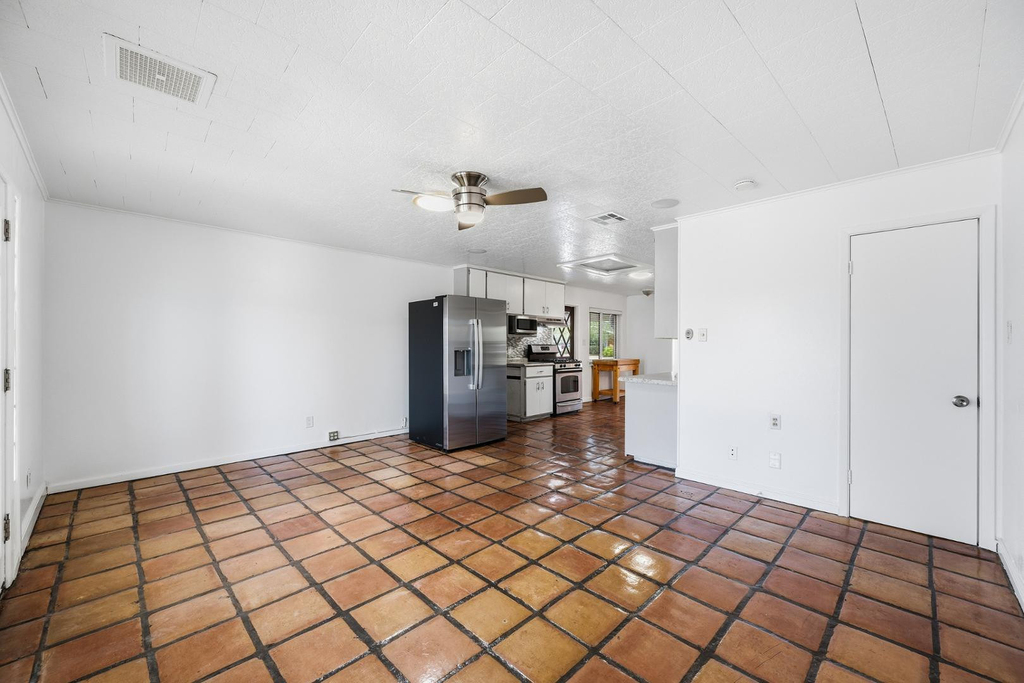 8639 E Virginia Avenue - Photo 14