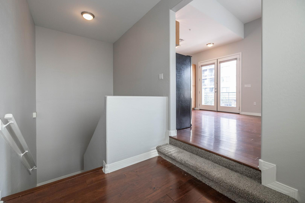 615 E Portland Street - Photo 3