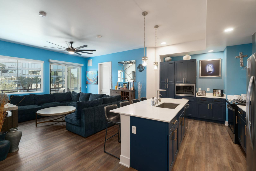 3131 N Central - Photo 2
