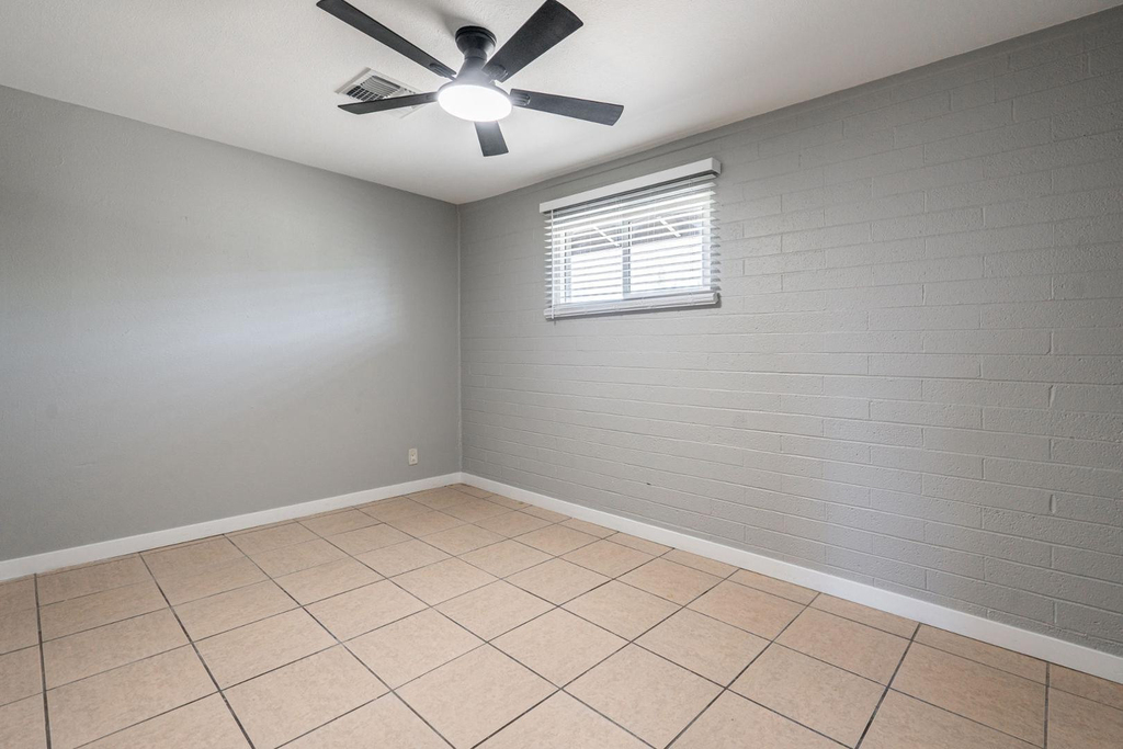 4421 N 23rd Avenue - Photo 9