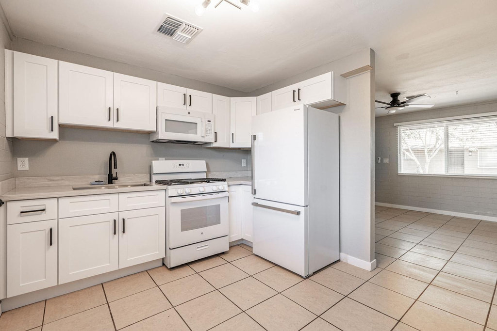 4421 N 23rd Avenue - Photo 18