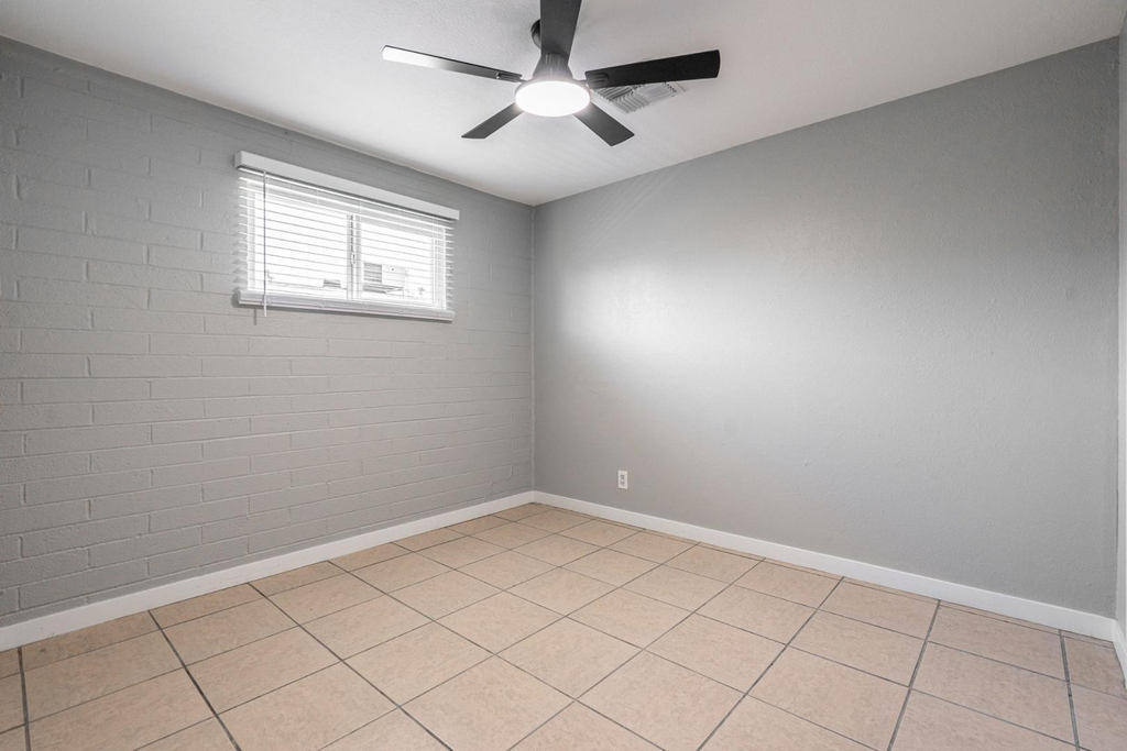4421 N 23rd Avenue - Photo 12
