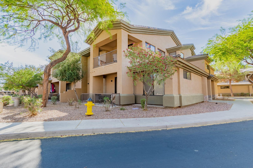 705 W Queen Creek Road - Photo 1