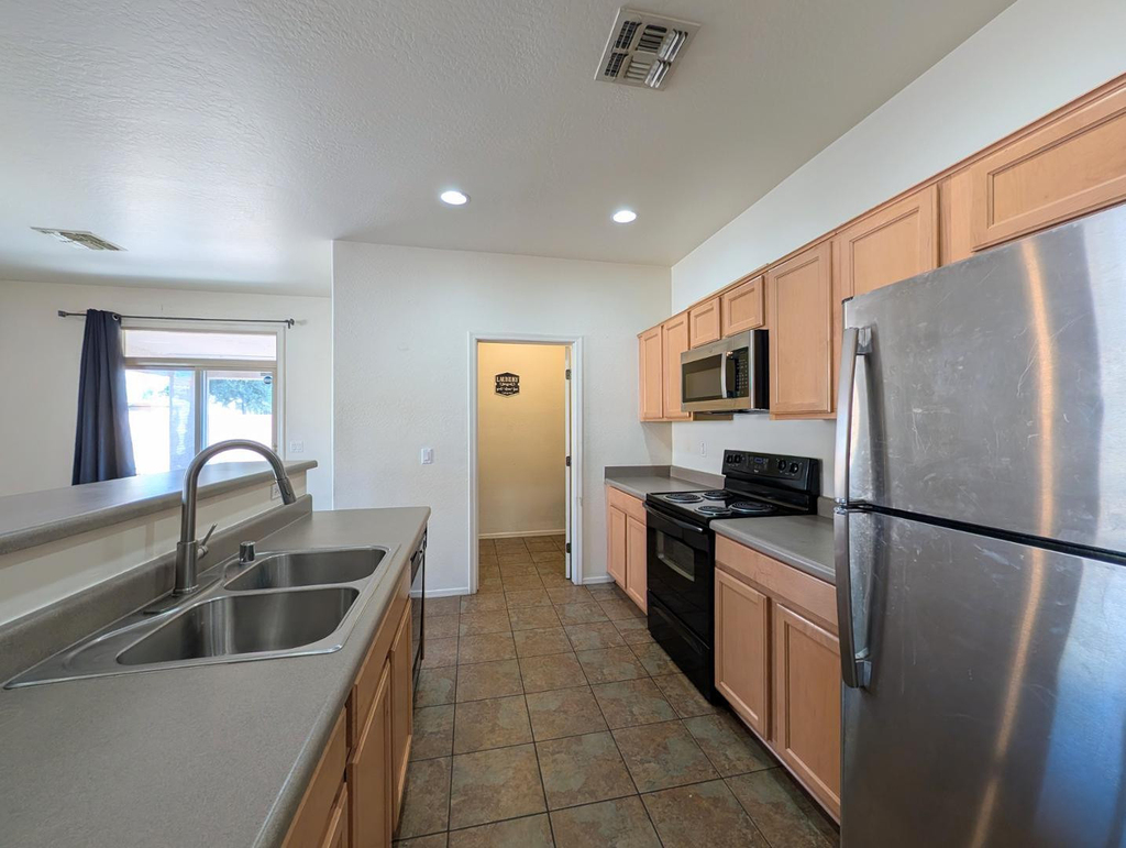 7323 W St Charles Avenue - Photo 17