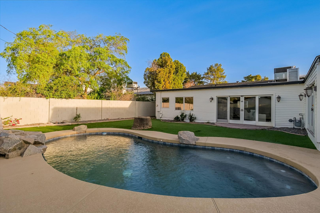 5328 E Pinchot Avenue - Photo 19