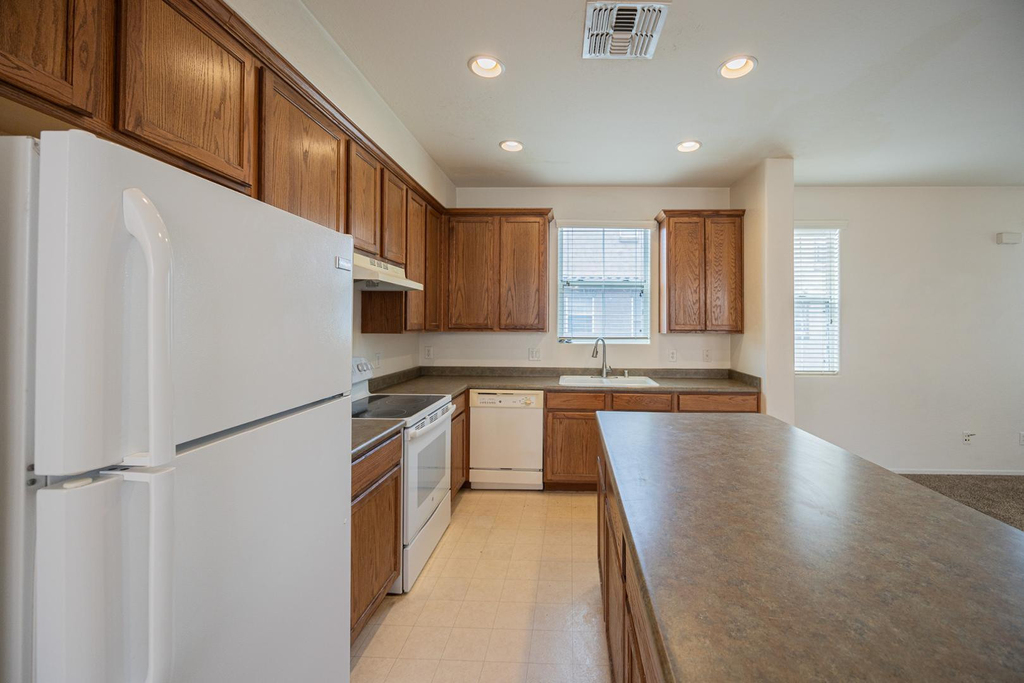 2032 N 78th Glen - Photo 7