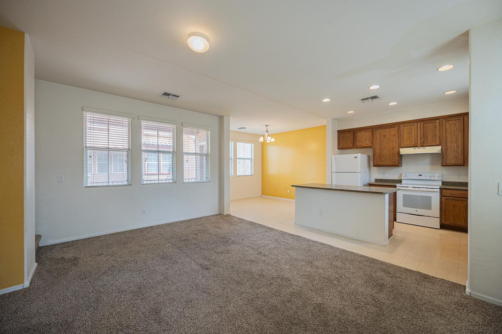 2032 N 78th Glen - Photo 2