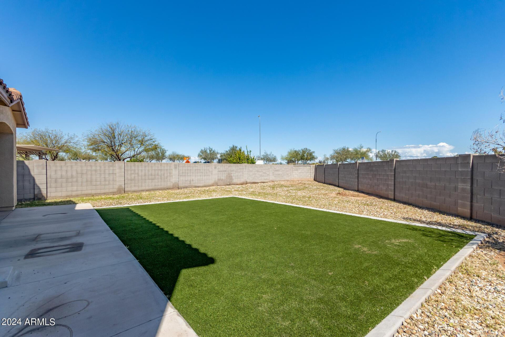 4937 N 108th Avenue - Photo 34