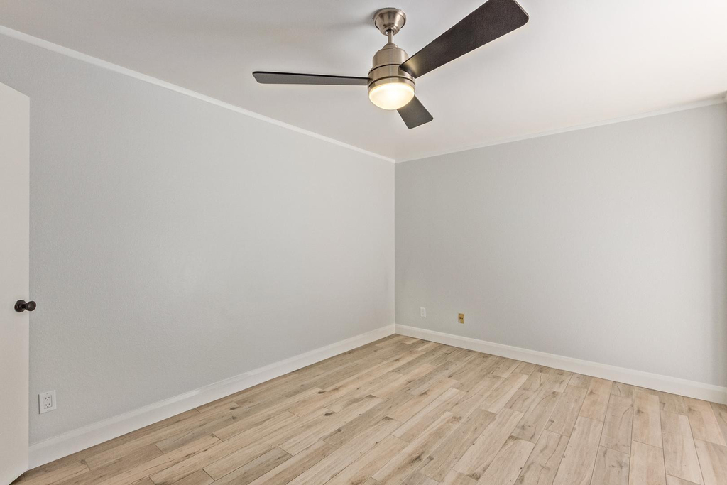 4727 E Lafayette Boulevard - Photo 9