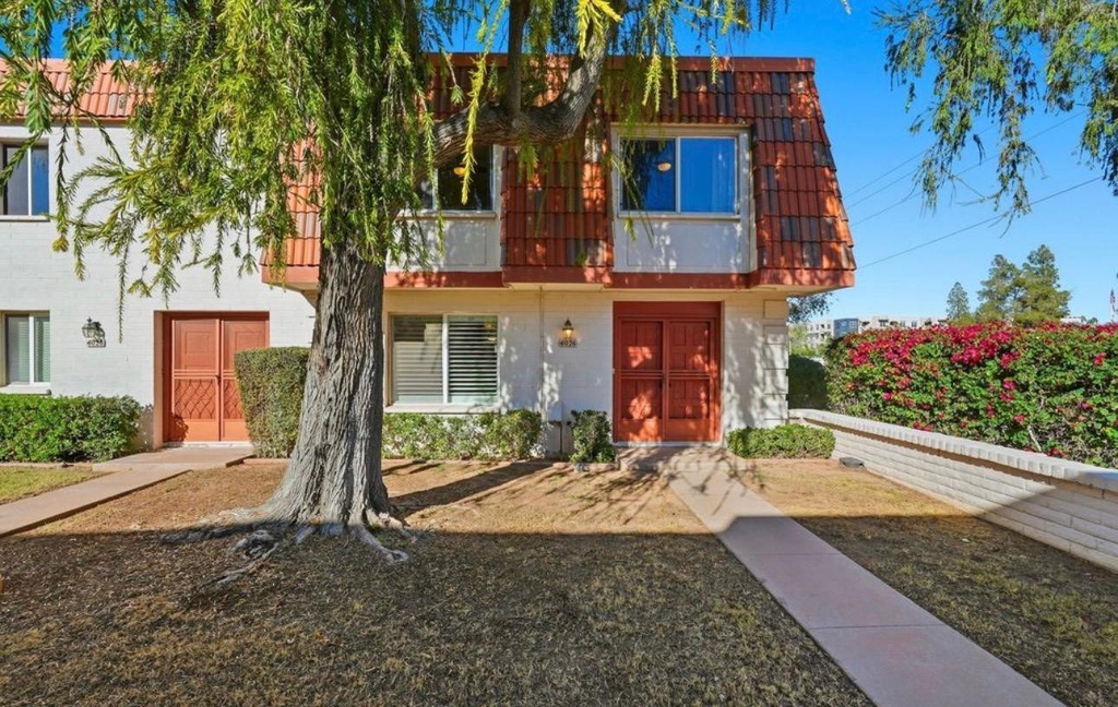 4026 N Granite Reef Road - Photo 2