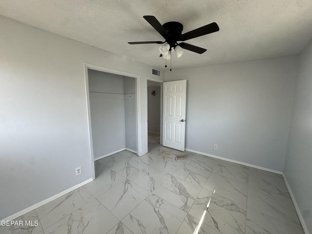 5104 Paris Avenue - Photo 11