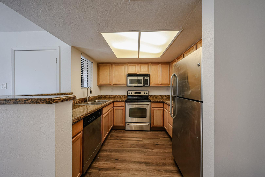 5757 W Eugie Avenue - Photo 50