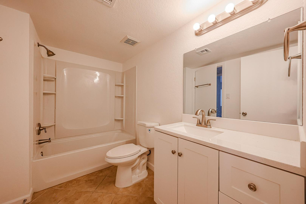 5757 W Eugie Avenue - Photo 56