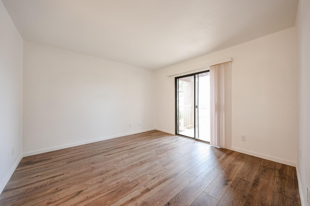 5757 W Eugie Avenue - Photo 9