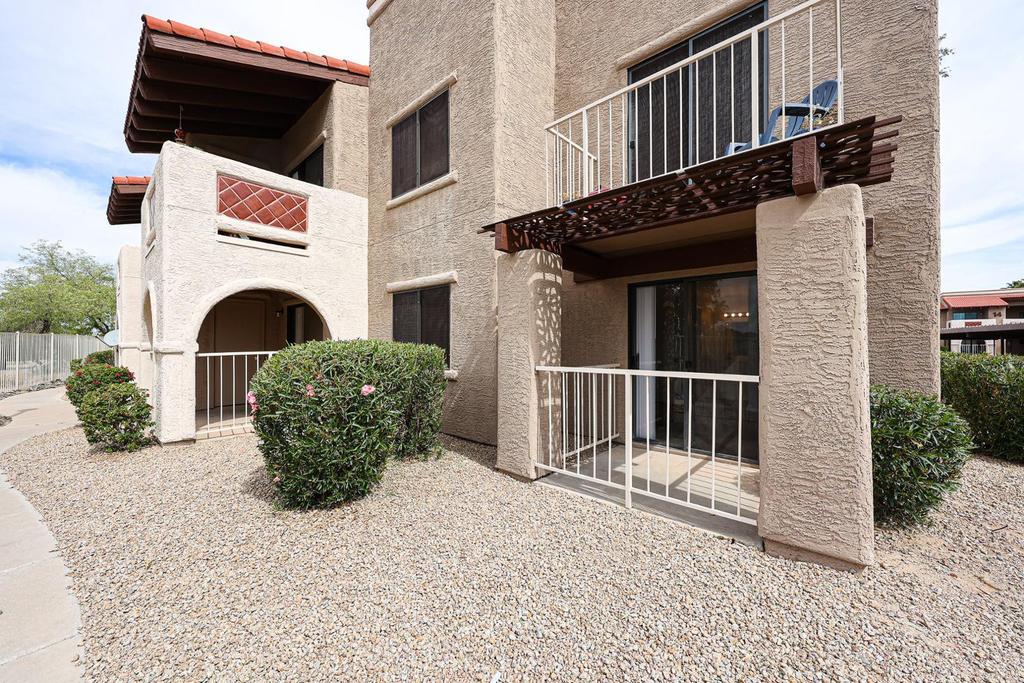 5757 W Eugie Avenue - Photo 0