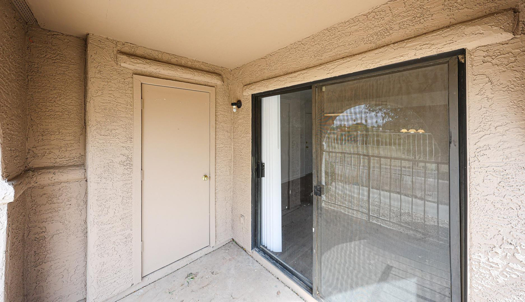 5757 W Eugie Avenue - Photo 28