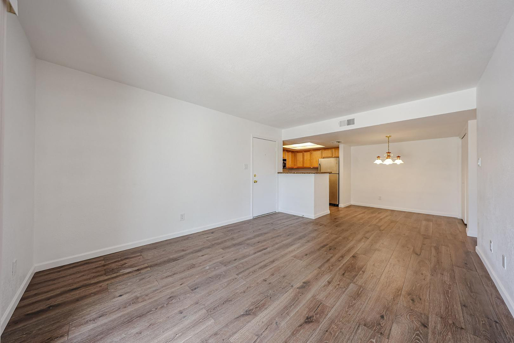 5757 W Eugie Avenue - Photo 35