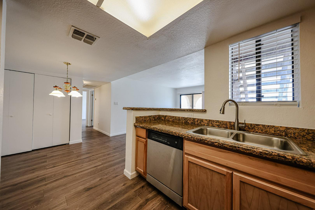 5757 W Eugie Avenue - Photo 45