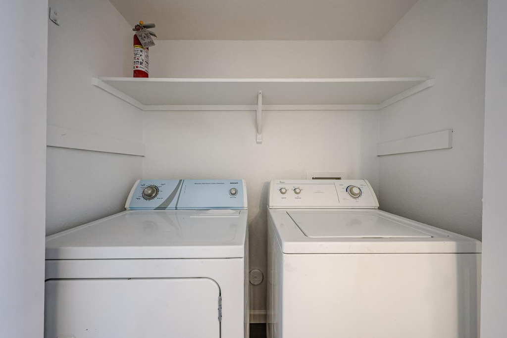 5757 W Eugie Avenue - Photo 21