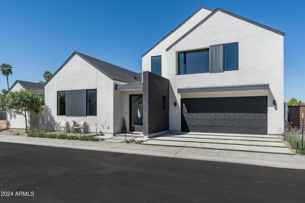 6324 N 10th Drive - Photo 3