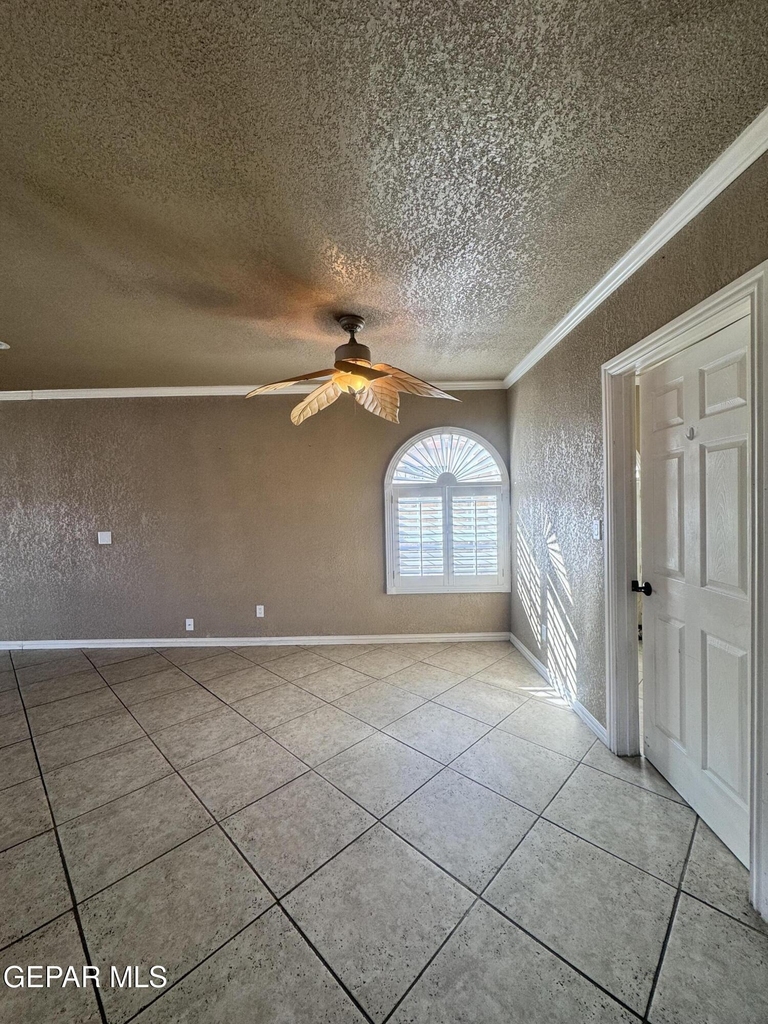 7409 Edgemere Boulevard - Photo 5