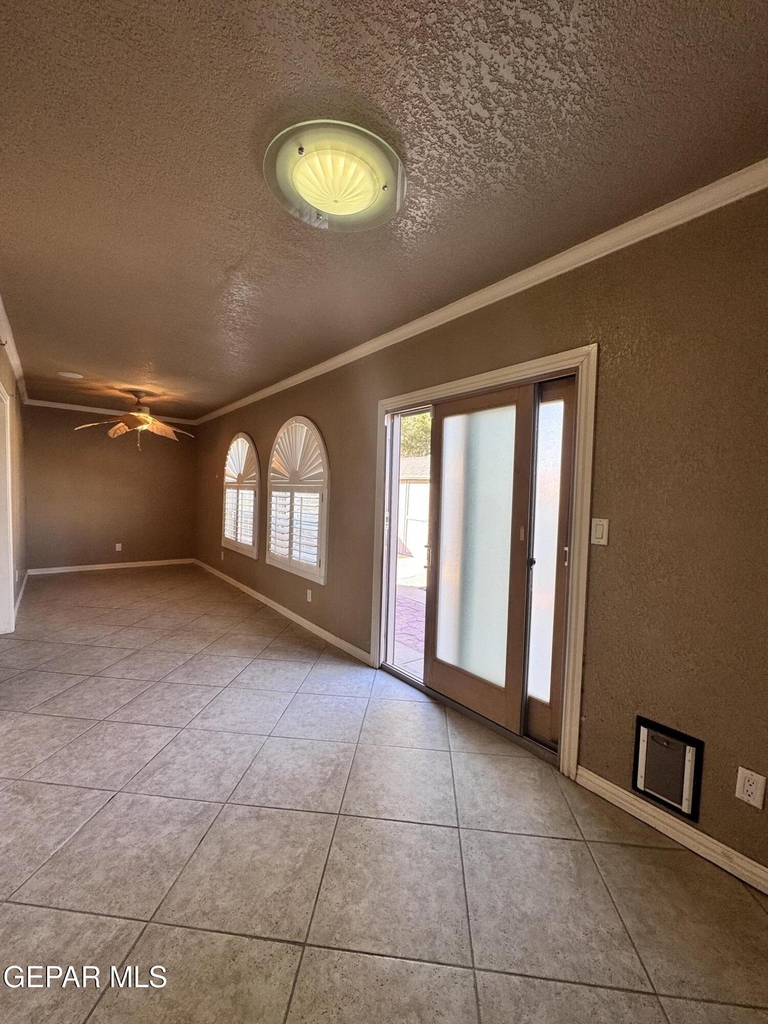 7409 Edgemere Boulevard - Photo 19
