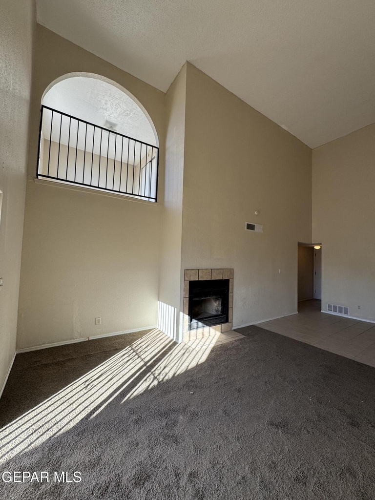 943 Montera Road - Photo 5