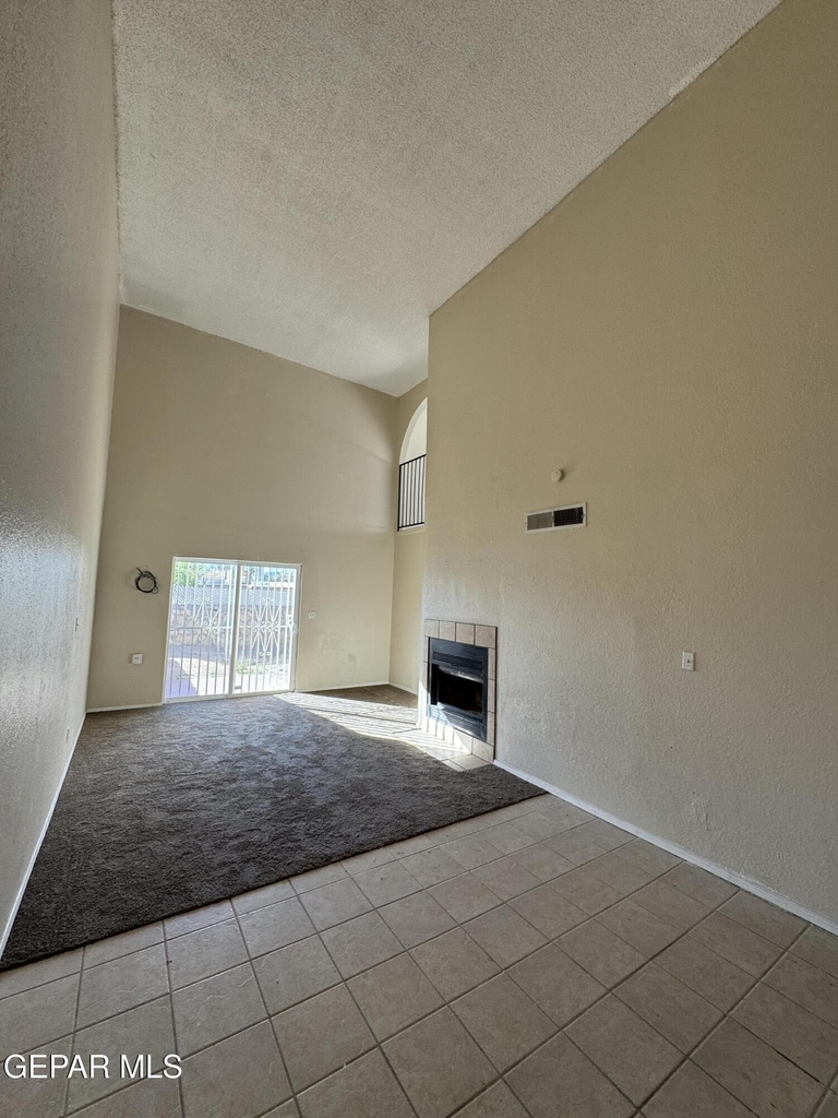 943 Montera Road - Photo 4