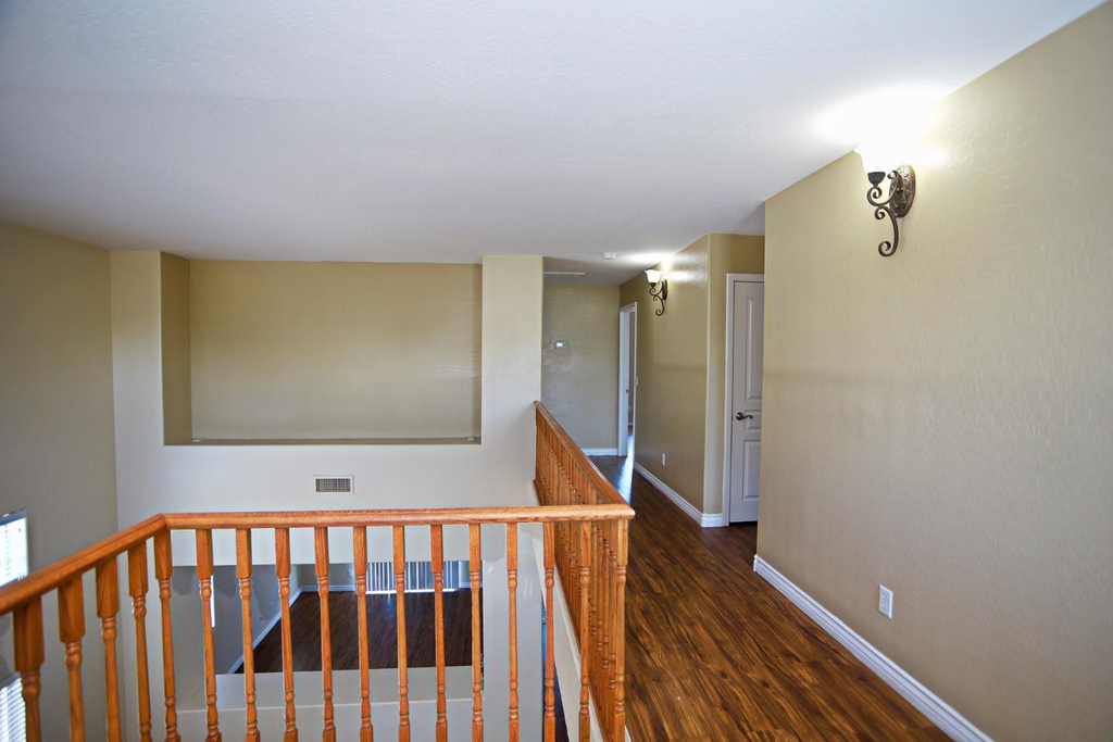 512 E Rainbow - Photo 16