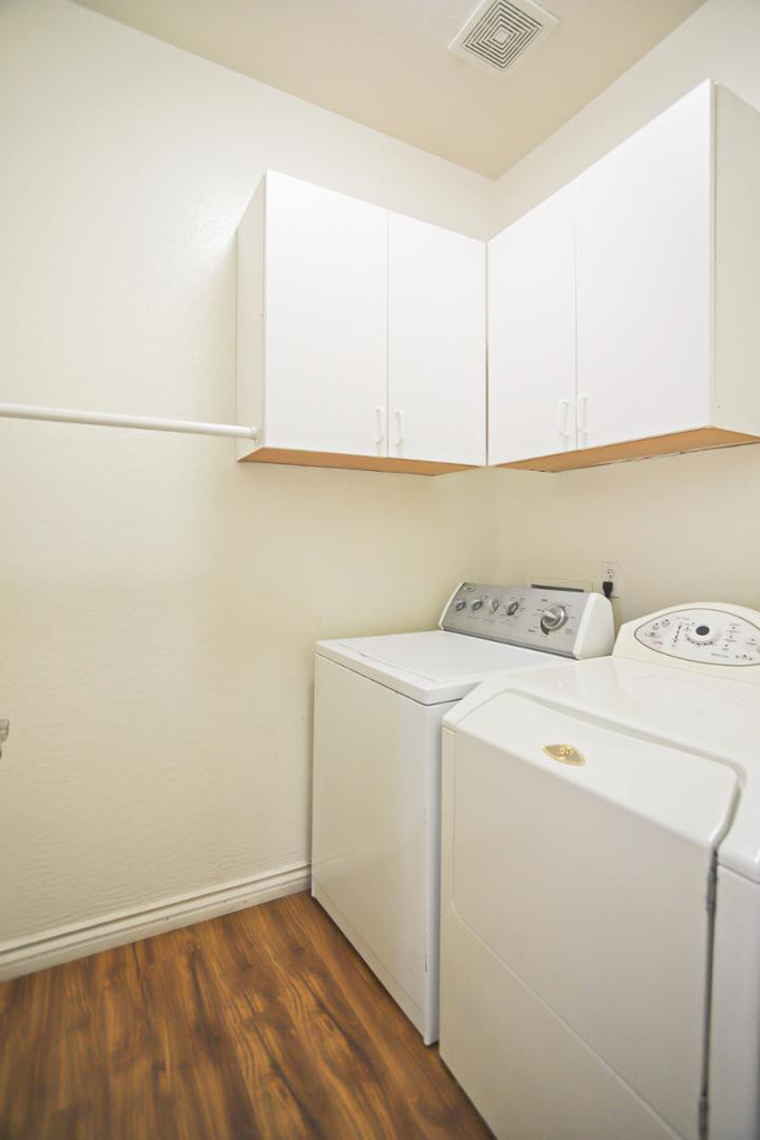 512 E Rainbow - Photo 32