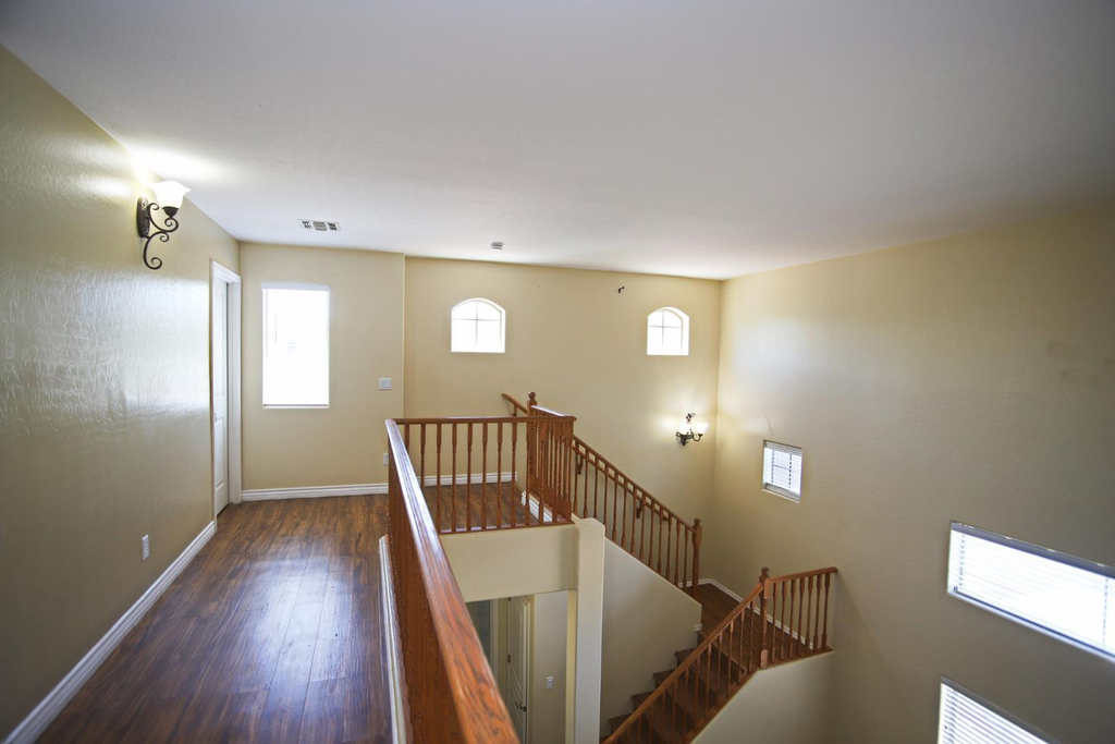 512 E Rainbow - Photo 17