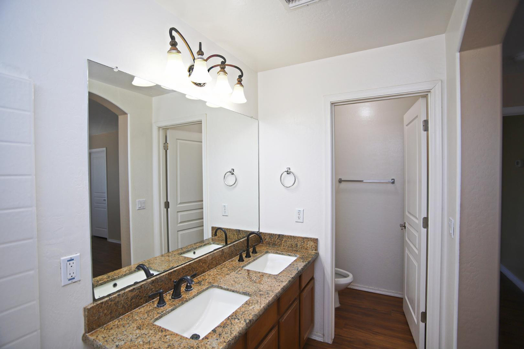 512 E Rainbow - Photo 24