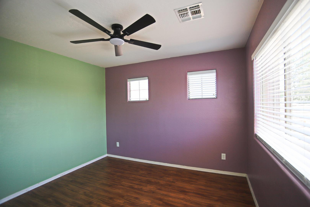 512 E Rainbow - Photo 19