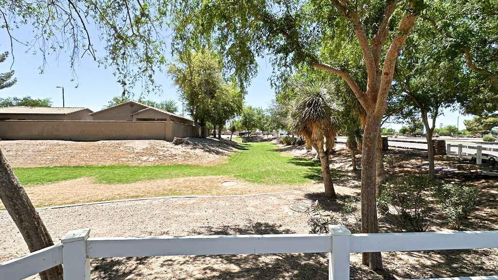 512 E Rainbow - Photo 37
