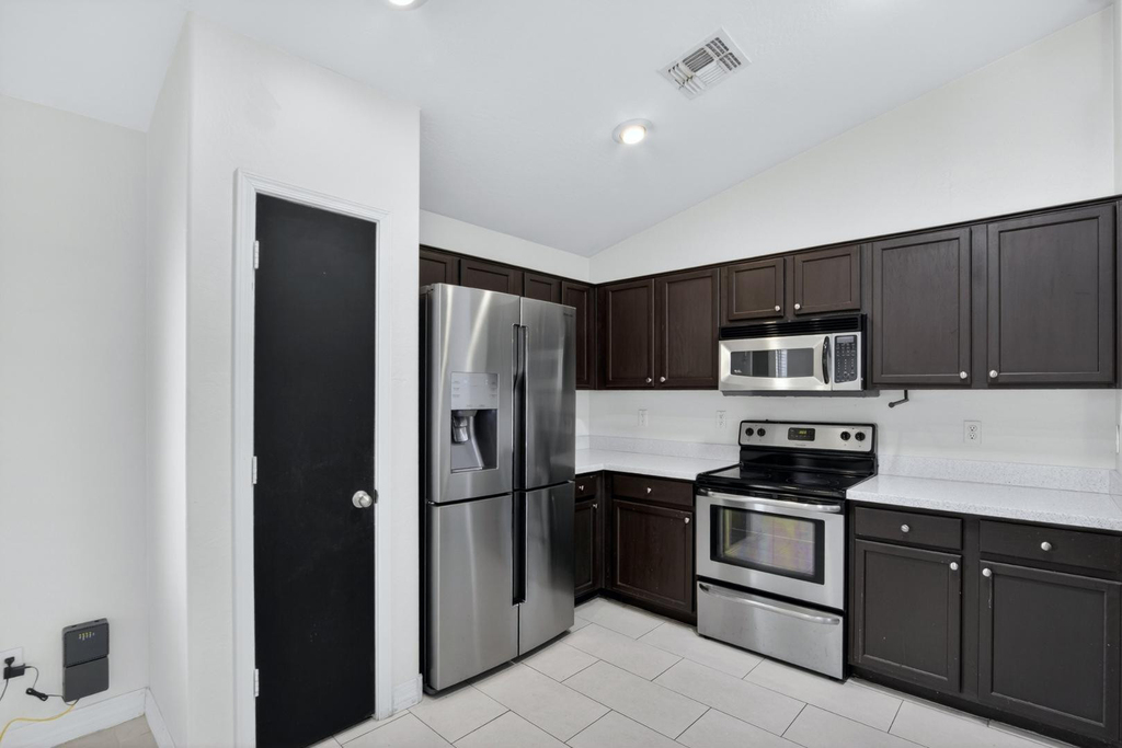 6550 S 44th Avenue - Photo 13