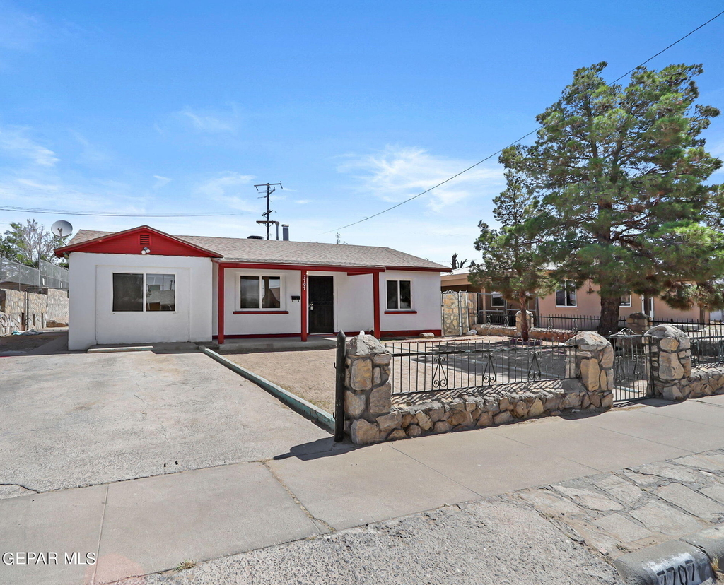 7707 Parral Drive - Photo 0