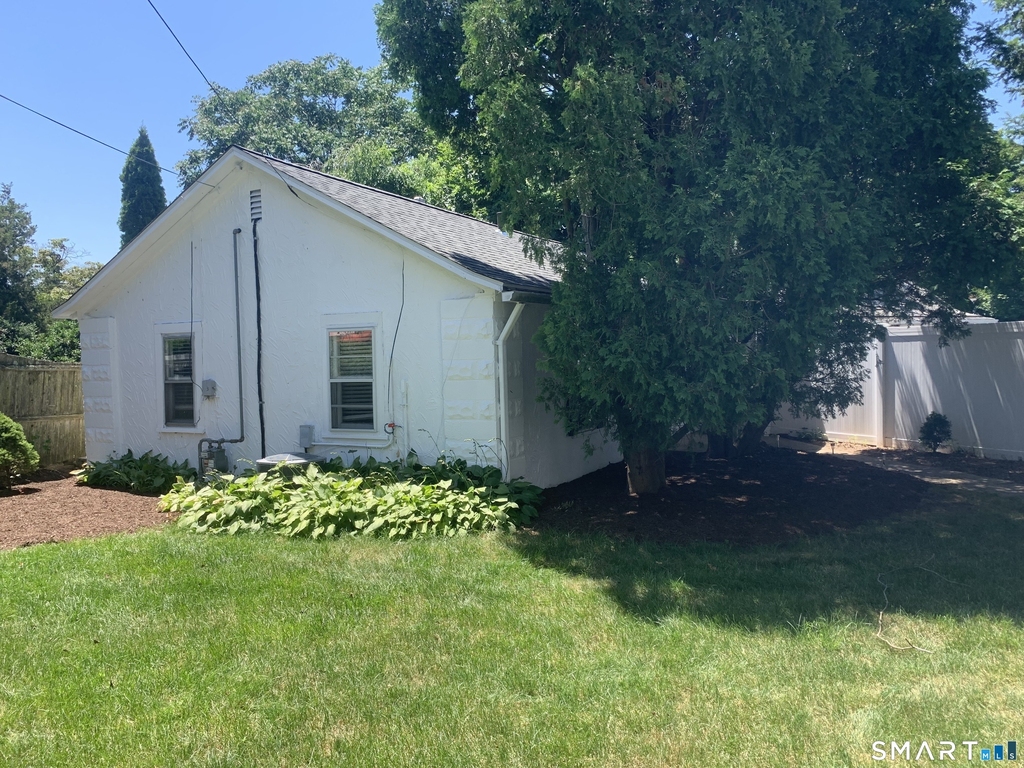 76 Hurd Street - Photo 16