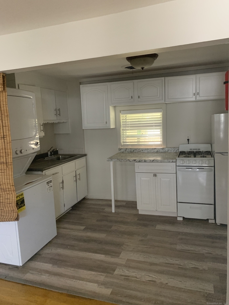76 Hurd Street - Photo 2