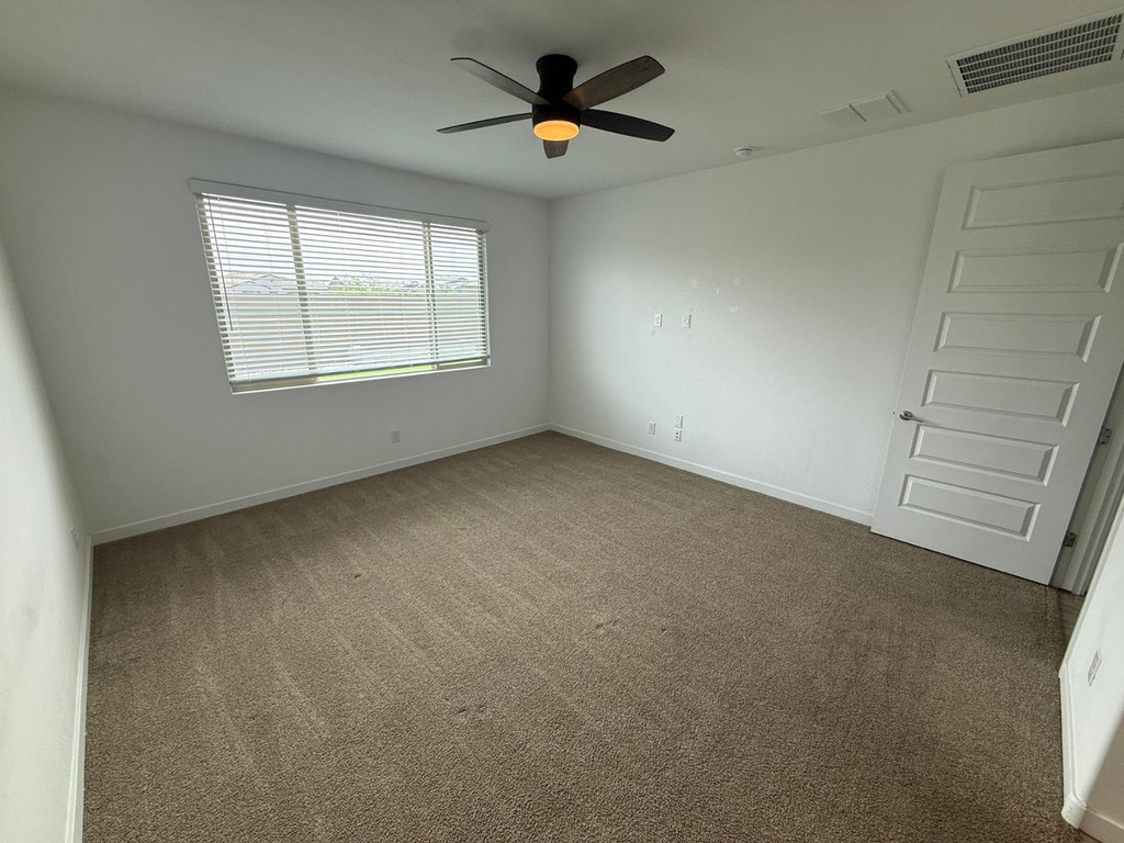 19145 W Coolidge Street - Photo 6