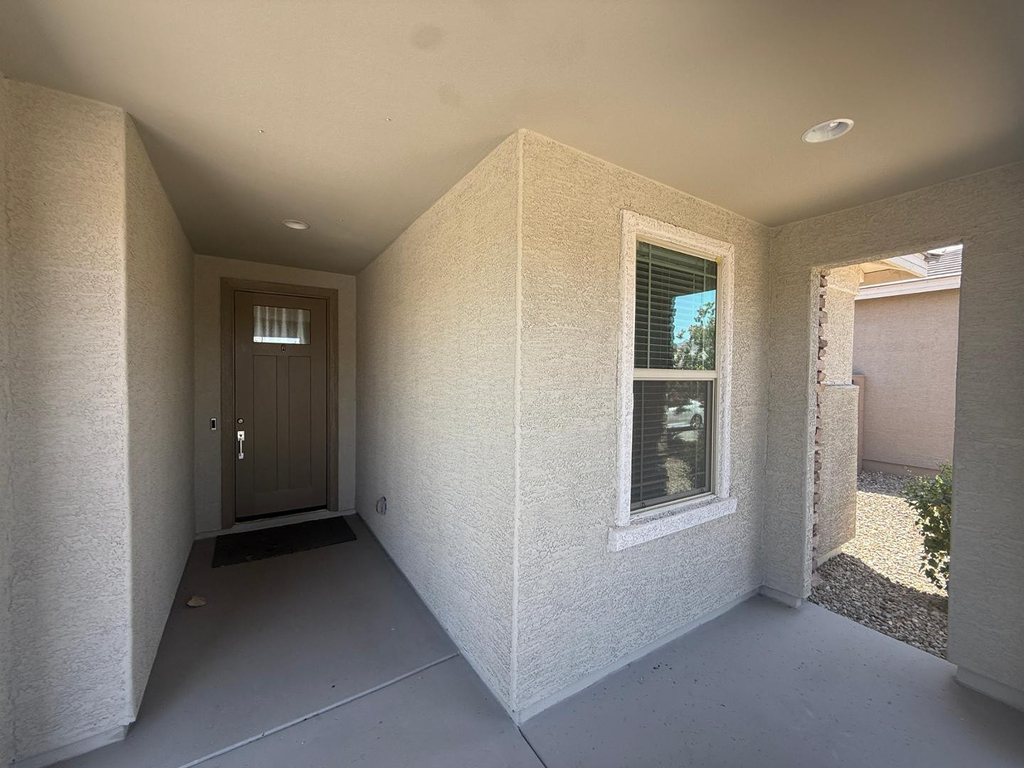 19145 W Coolidge Street - Photo 5