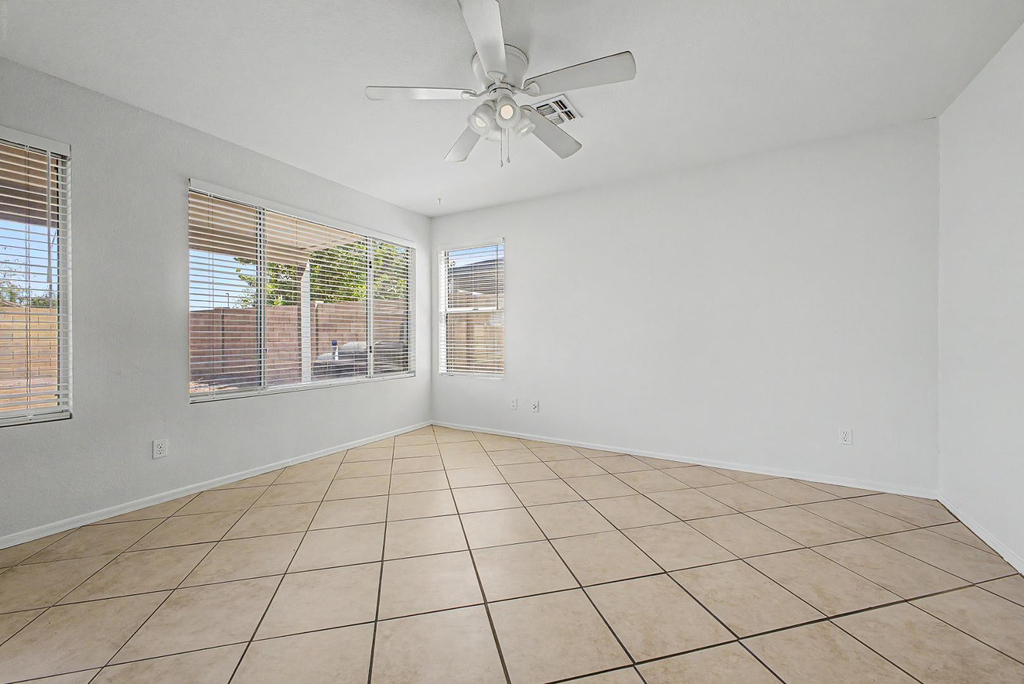 1295 S Honeysuckle Lane - Photo 14