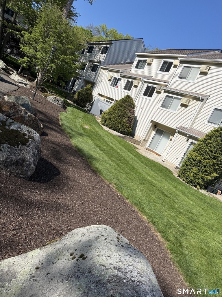 2-a Jeanette Road - Photo 2