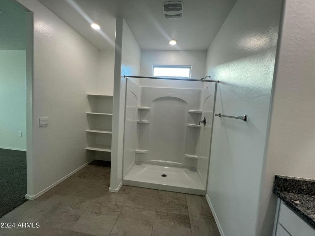 1575 E Lardner - Photo 13