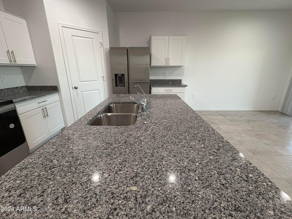 1575 E Lardner - Photo 29