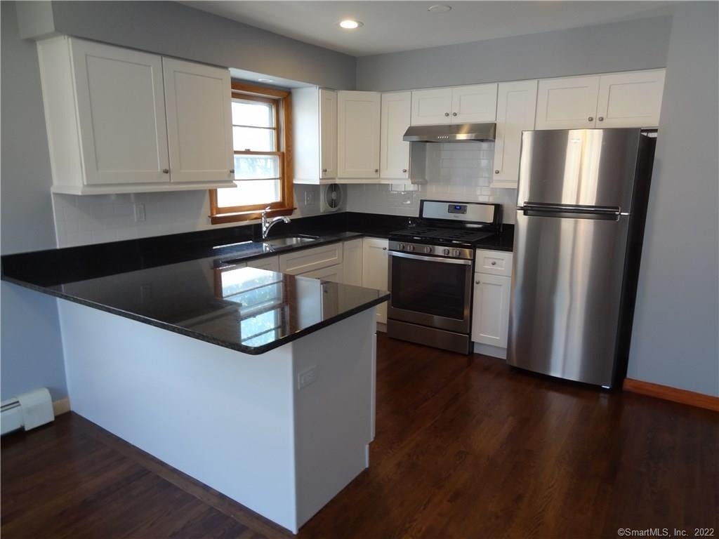 64 Nash Lane - Photo 3