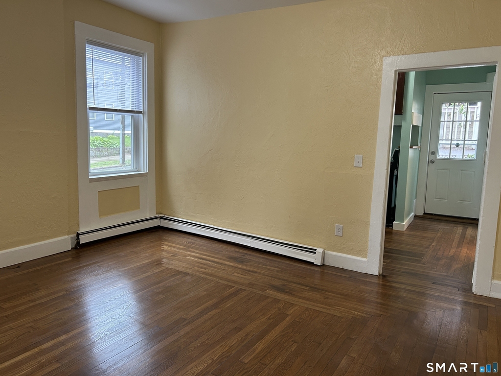 27 Jay Street - Photo 4