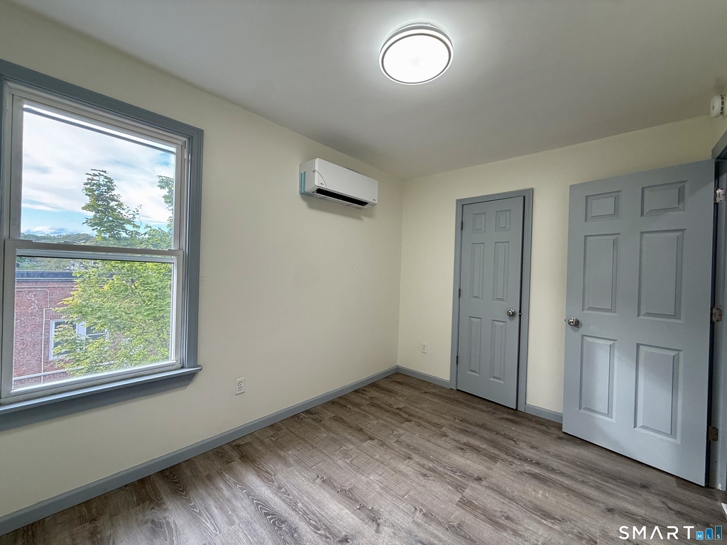 22 Hawthorne Avenue - Photo 11