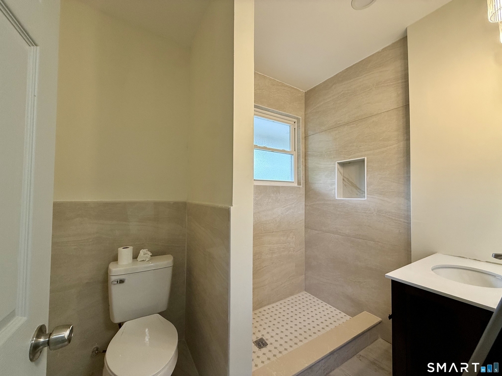22 Hawthorne Avenue - Photo 8