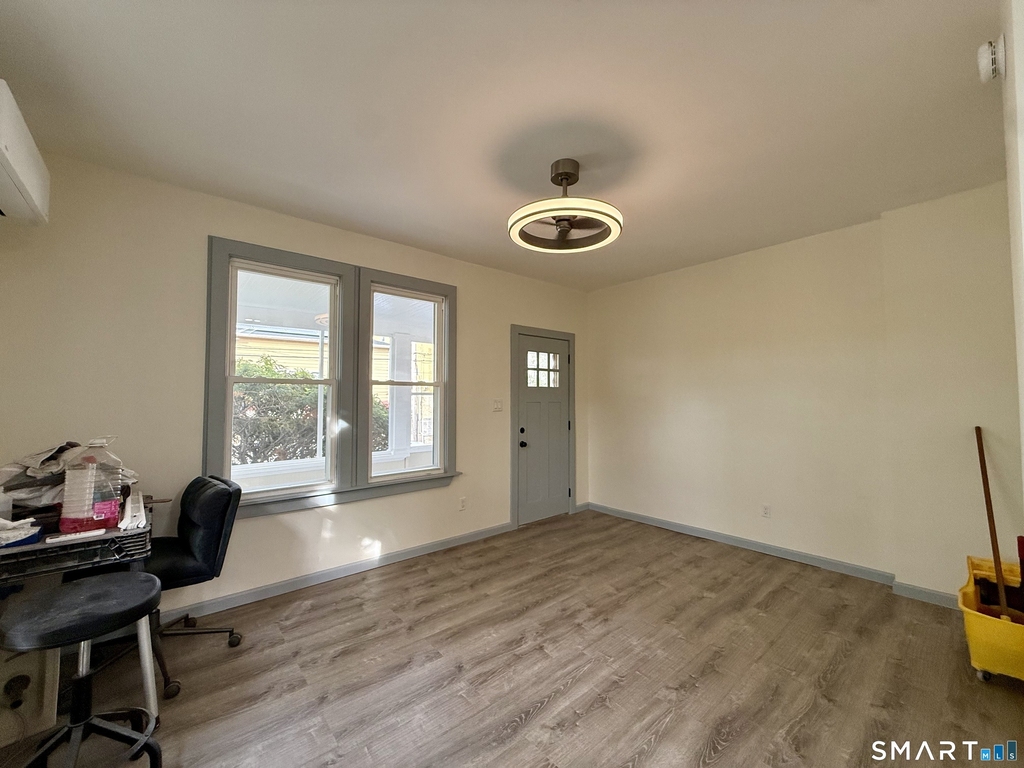 22 Hawthorne Avenue - Photo 5