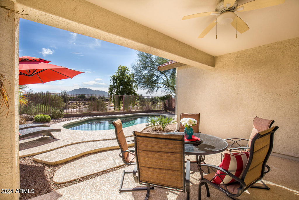 3725 E Meadowview Drive - Photo 2